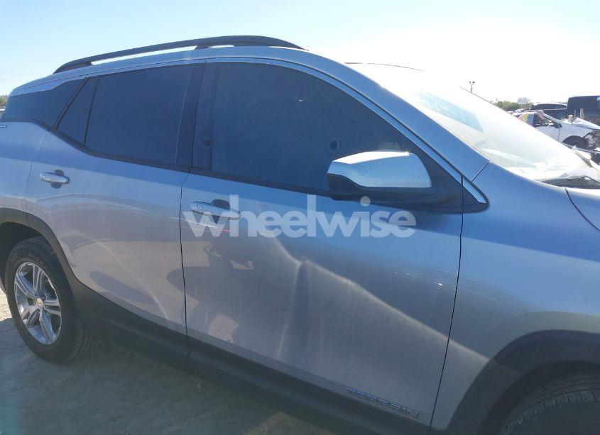 Photo 13 of 2018 Gmc Terrain SLE (VIN 3GKALMEV5JL226857)