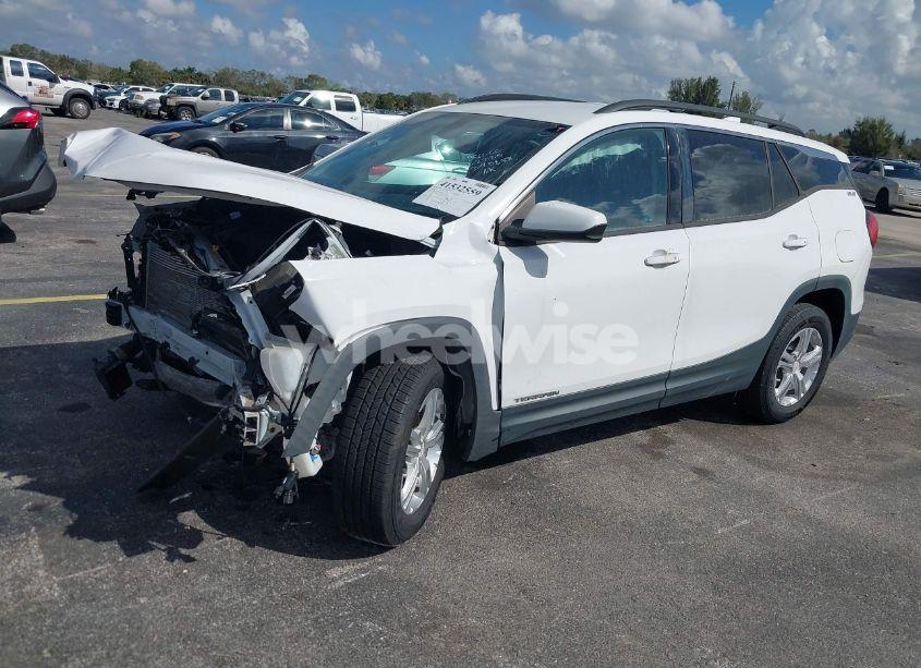 Photo 2 of 2018 Gmc Terrain SLE (VIN 3GKALMEV5JL345833)