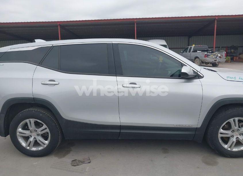 Photo 13 of 2018 Gmc Terrain SLE (VIN 3GKALMEV5JL375253)
