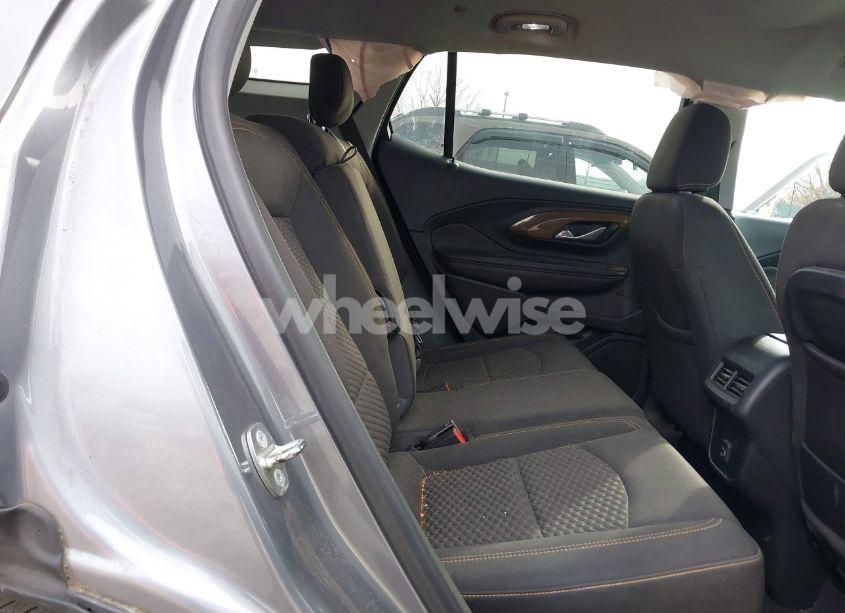 Photo 8 of 2019 Gmc Terrain SLE (VIN 3GKALMEV5KL329309)
