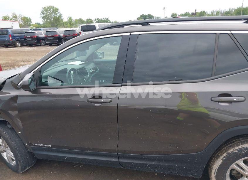 Photo 14 of 2020 Gmc Terrain FWD SLE (VIN 3GKALMEV5LL138667)