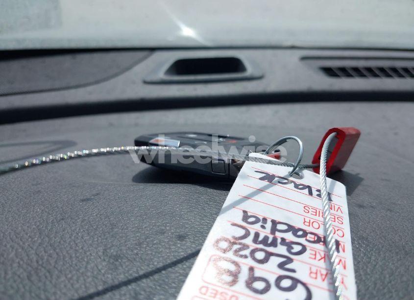 Photo 11 of 2020 Gmc Terrain FWD SLE (VIN 3GKALMEV6LL198876)