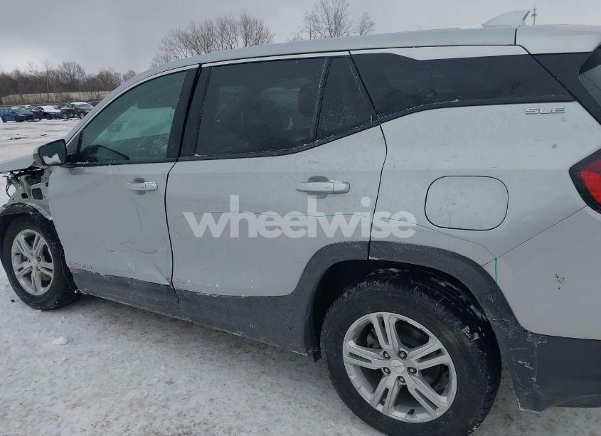 Photo 15 of 2020 Gmc Terrain FWD SLE (VIN 3GKALMEV6LL305196)