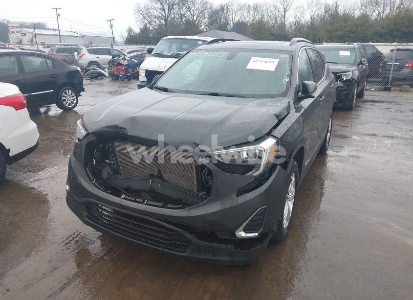 Photo 2 of 2018 Gmc Terrain SLE (VIN 3GKALMEV8JL367812)