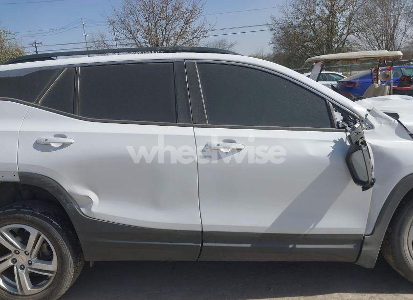 Photo 13 of 2018 Gmc Terrain SLE (VIN 3GKALMEV8JL408780)