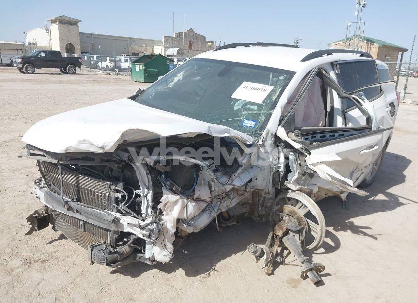 Photo 2 of 2018 Gmc Terrain SLE (VIN 3GKALMEV8JL408780)