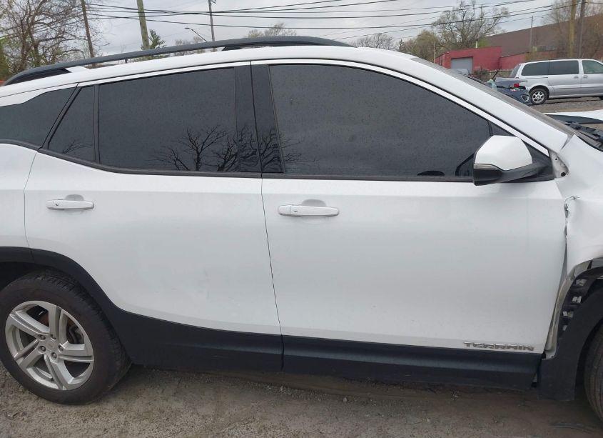 Photo 13 of 2018 Gmc Terrain SLE (VIN 3GKALMEV8JL409704)