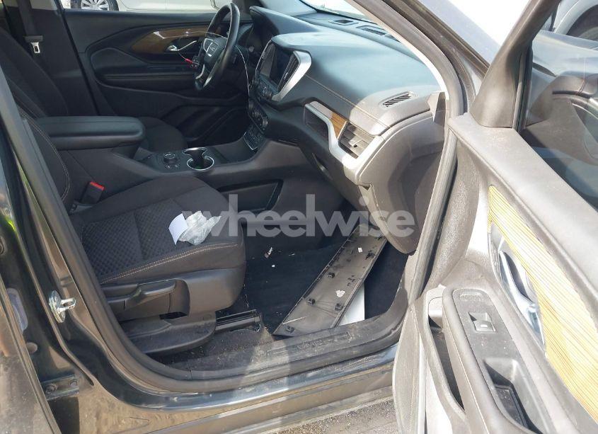 Photo 5 of 2020 Gmc Terrain FWD SLE (VIN 3GKALMEV8LL186664)