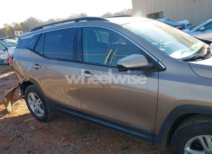 Photo 13 of 2018 Gmc Terrain SLE (VIN 3GKALMEV9JL193569)