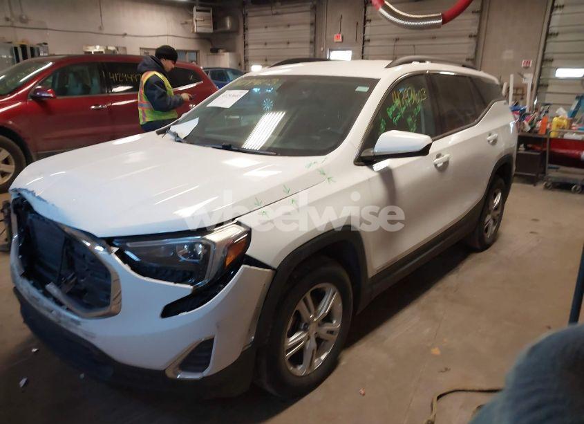 Photo 2 of 2018 Gmc Terrain SLE (VIN 3GKALMEV9JL349030)