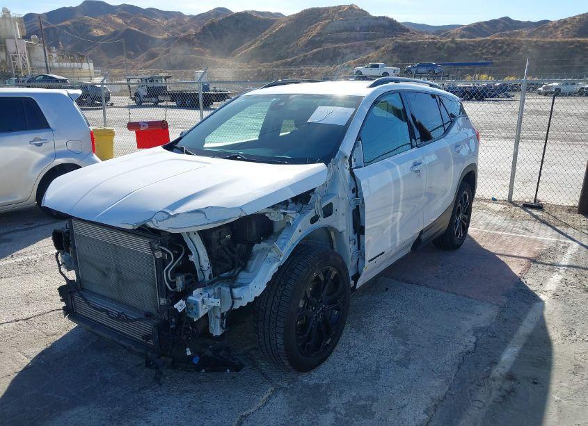 Photo 2 of 2020 Gmc Terrain FWD SLE (VIN 3GKALMEV9LL342985)