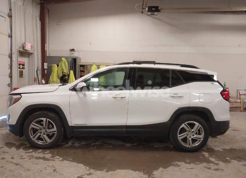 Photo 14 of 2019 Gmc Terrain SLE (VIN 3GKALMEX2KL105559)