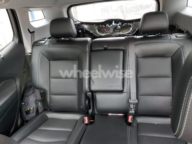 2024 GMC TERRAIN SLT N/A (VIN 3GKALPEG3RL135567) main photo