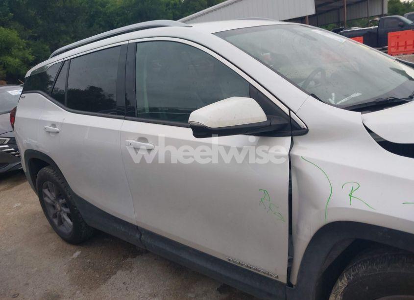 Photo 13 of 2022 Gmc Terrain FWD SLT (VIN 3GKALPEV0NL312164)