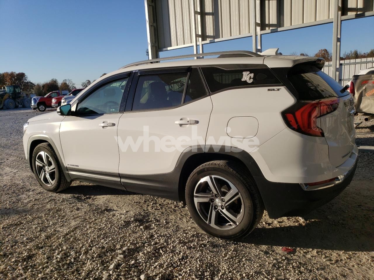 Photo 2 of 2021 GMC TERRAIN SLT N/A (VIN 3GKALPEV5ML392589)
