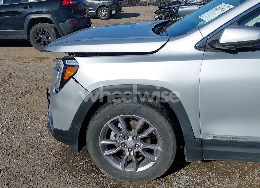 Photo 17 of 2022 Gmc Terrain FWD SLT (VIN 3GKALPEV7NL106825)