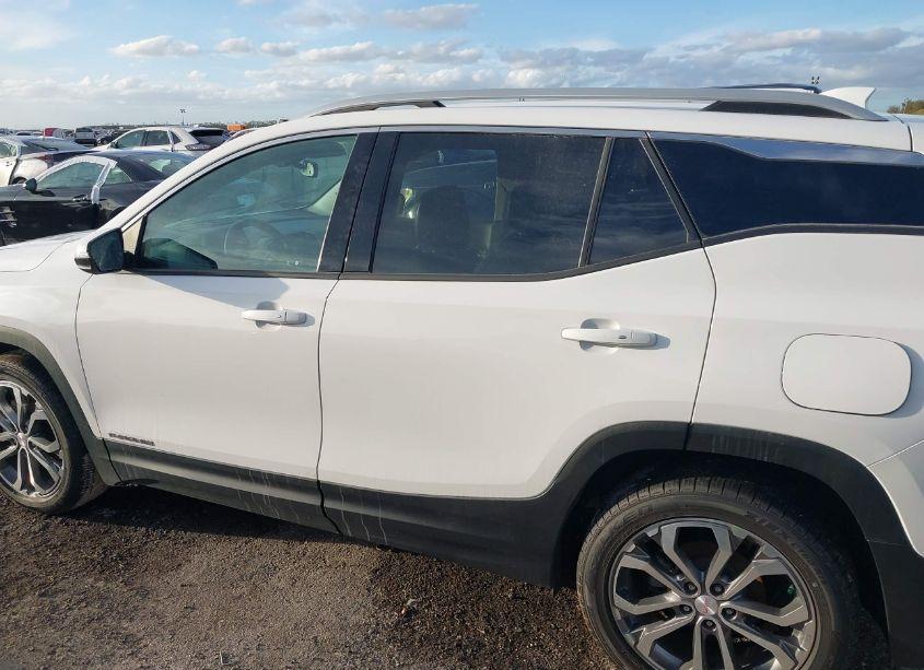 Photo 13 of 2019 Gmc Terrain SLT (VIN 3GKALPEV8KL164499)