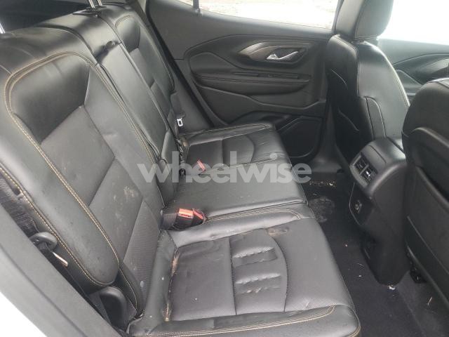 Photo 2 of 2020 GMC TERRAIN SLT N/A (VIN 3GKALPEV9LL307297)