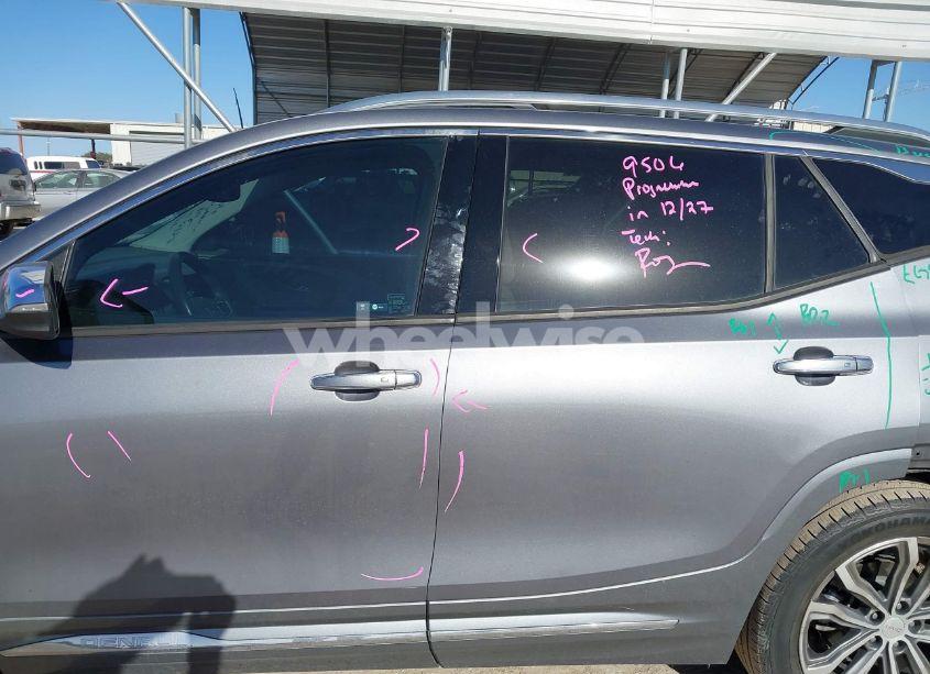 Photo 15 of 2018 Gmc Terrain DENALI (VIN 3GKALSEX5JL271478)