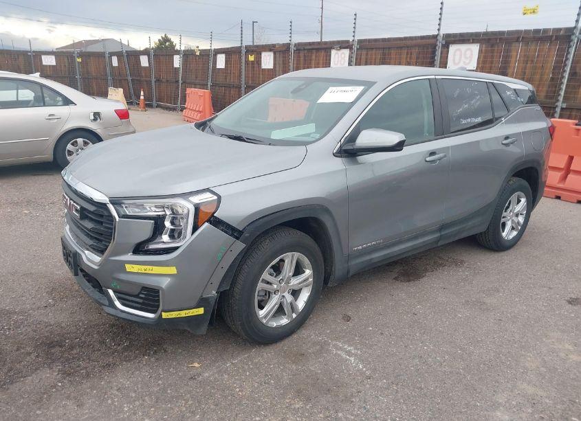 Photo 2 of 2024 Gmc Terrain AWD SLE (VIN 3GKALTEG7RL364410)