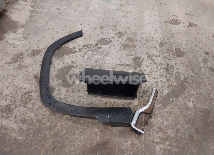 Photo 12 of 2018 Gmc Terrain SLE (VIN 3GKALTEV2JL407702)