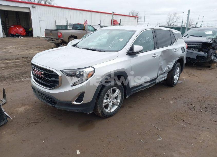 Photo 2 of 2018 Gmc Terrain SLE (VIN 3GKALTEV6JL212153)