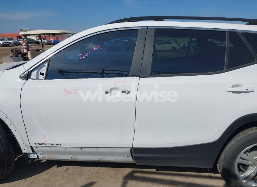 Photo 15 of 2022 Gmc Terrain AWD SLE (VIN 3GKALTEV7NL300182)