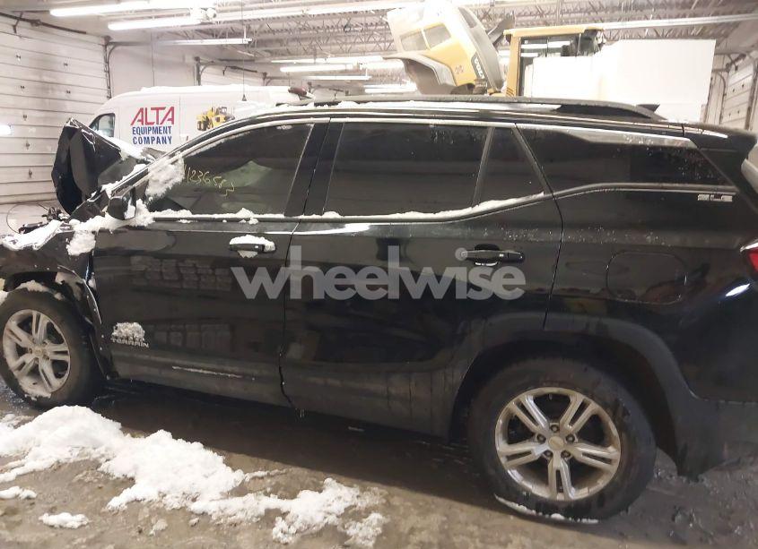 Photo 14 of 2018 Gmc Terrain SLE (VIN 3GKALTEVXJL399218)