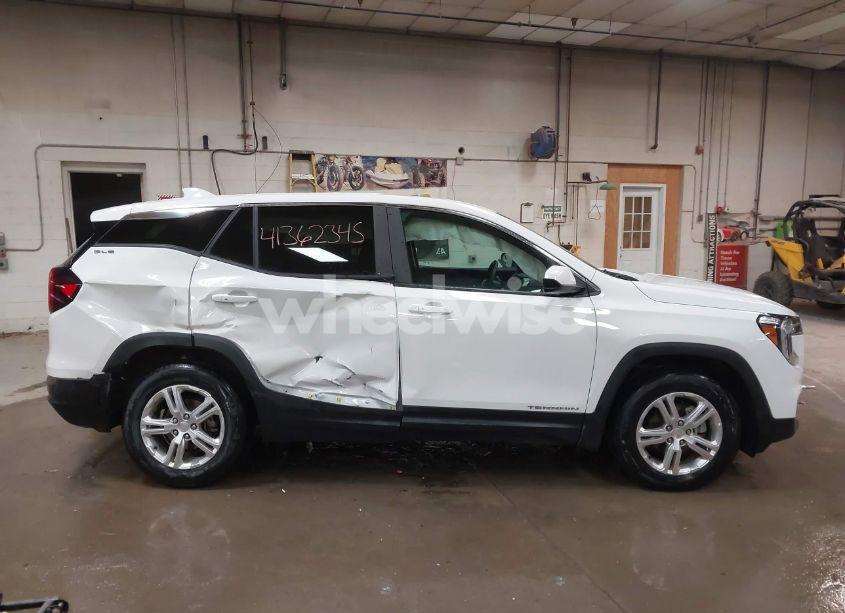 Photo 13 of 2022 Gmc Terrain AWD SLE (VIN 3GKALTEVXNL293583)