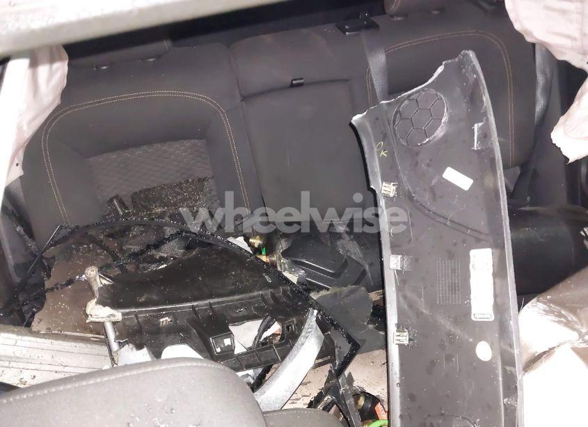 Photo 8 of 2018 Gmc Terrain SLE (VIN 3GKALTEX2JL143950)