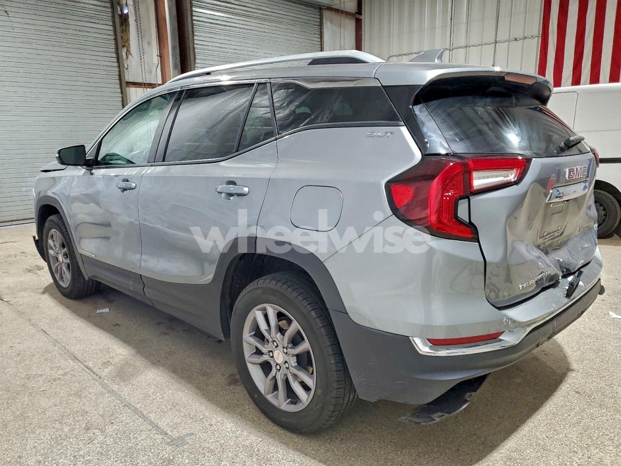 Photo 2 of 2024 GMC TERRAIN SLT (VIN 3GKALVEG7RL390260)