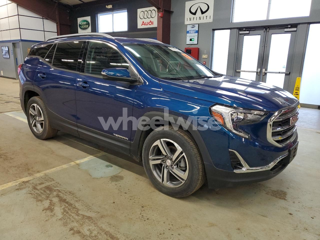 Photo 4 of 2020 GMC TERRAIN SLT N/A (VIN 3GKALVEV5LL131773)