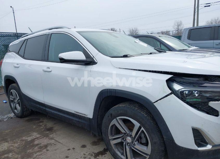 Photo 13 of 2018 Gmc Terrain SLT (VIN 3GKALVEVXJL254577)