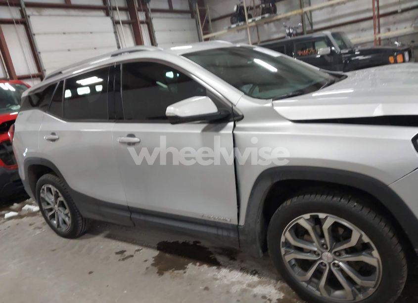 Photo 13 of 2018 Gmc Terrain SLT (VIN 3GKALVEX1JL245798)