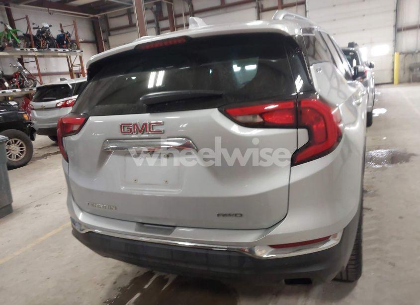 Photo 16 of 2018 Gmc Terrain SLT (VIN 3GKALVEX1JL245798)