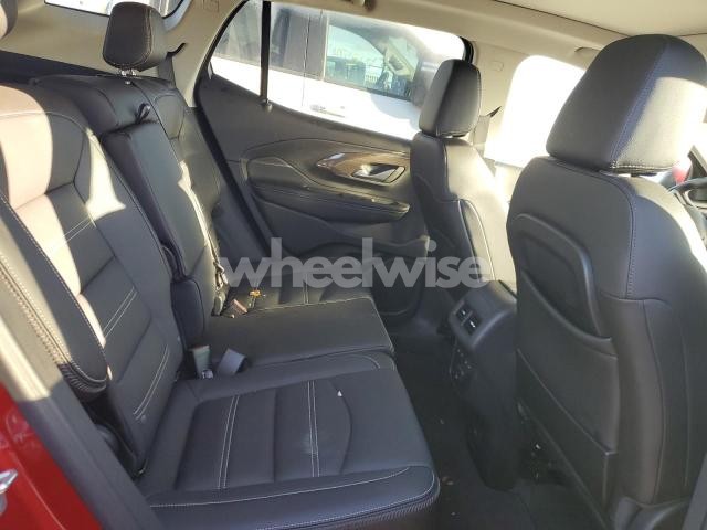 2024 GMC TERRAIN DENALI N/A (VIN 3GKALXEG1RL374650) main photo