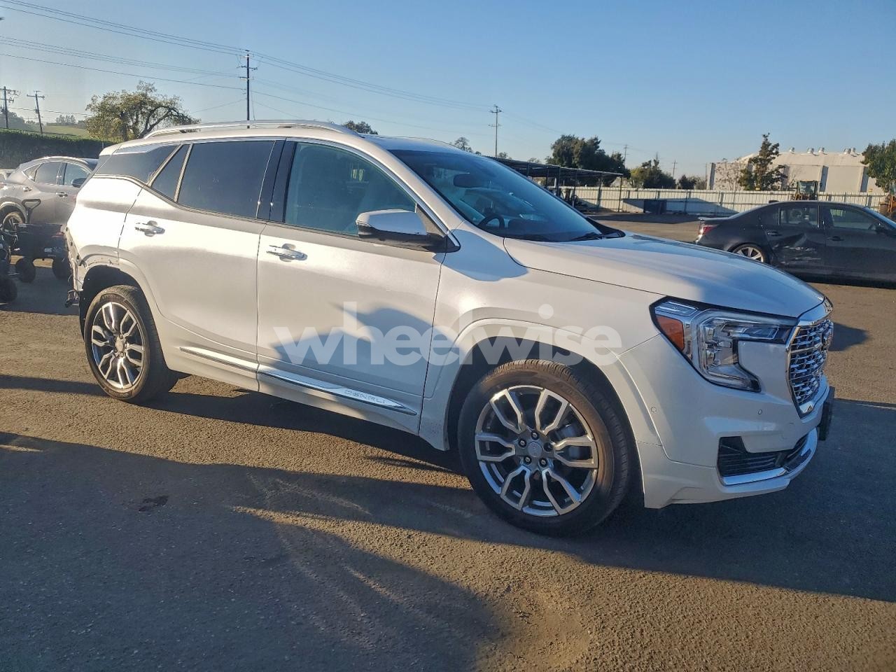 Photo 4 of 2024 GMC TERRAIN DENALI (VIN 3GKALXEG5RL400599)