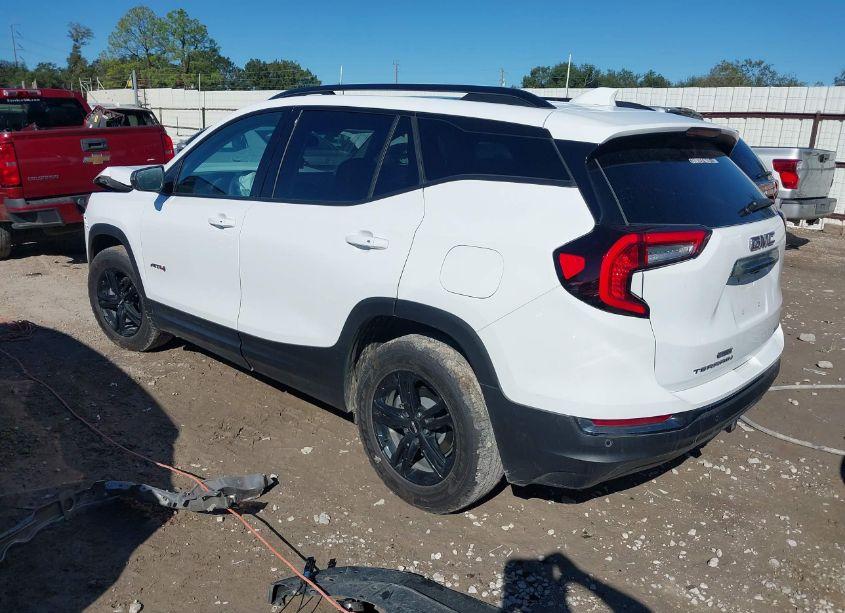 Photo 3 of 2024 Gmc Terrain AWD AT4 (VIN 3GKALYEG7RL203939)