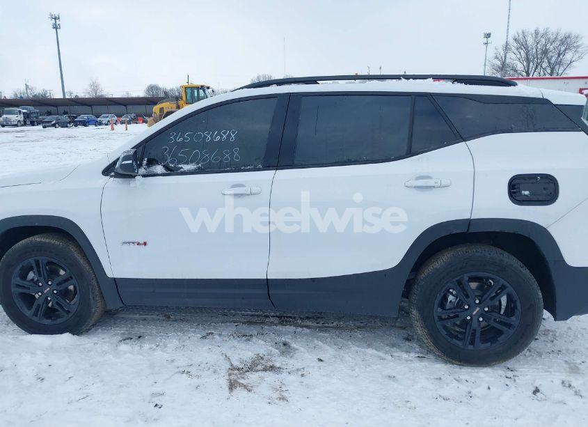 Photo 14 of 2023 Gmc Terrain AWD AT4 (VIN 3GKALYEG8PL102826)