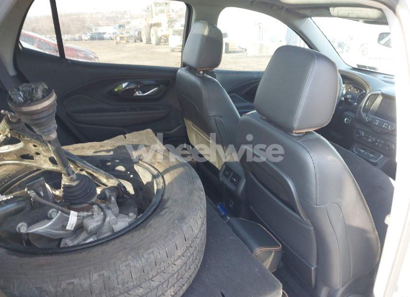 Photo 8 of 2022 Gmc Terrain AWD AT4 (VIN 3GKALYEV1NL156867)