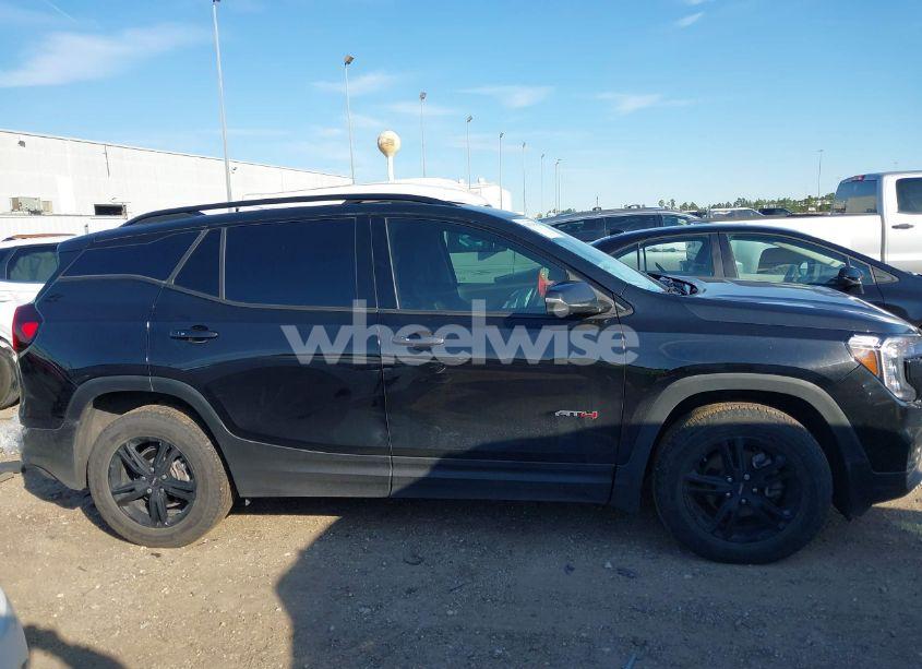 Photo 13 of 2022 Gmc Terrain AWD AT4 (VIN 3GKALYEV5NL291138)