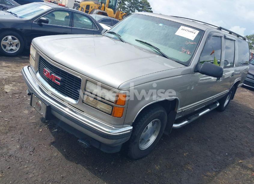 Photo 2 of 1999 Gmc Suburban 1500 SL (VIN 3GKEC16R0XG547353)