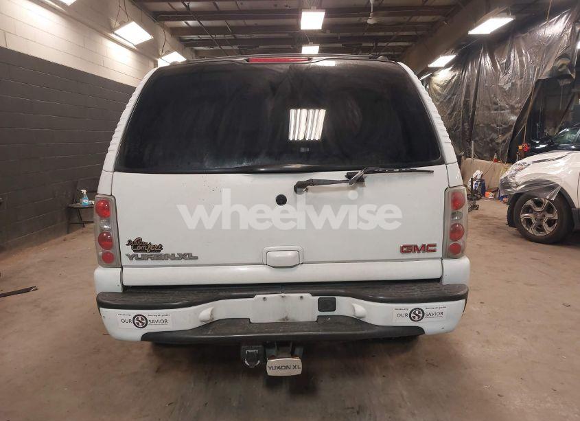 Photo 16 of 2004 Gmc Yukon XL 1500 SLT (VIN 3GKEC16T54G103859)