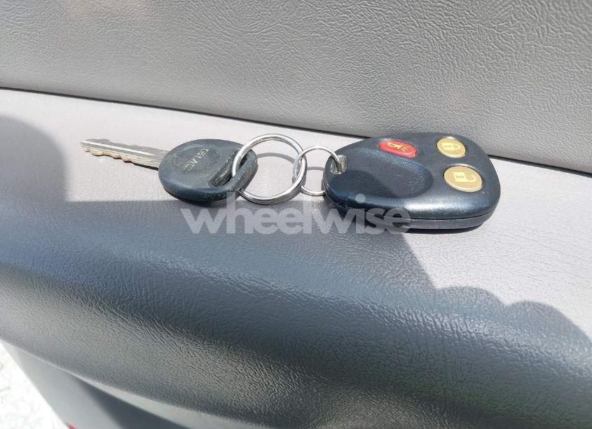 Photo 11 of 2004 Gmc Yukon XL C1500 (VIN 3GKEC16Z54G100304)