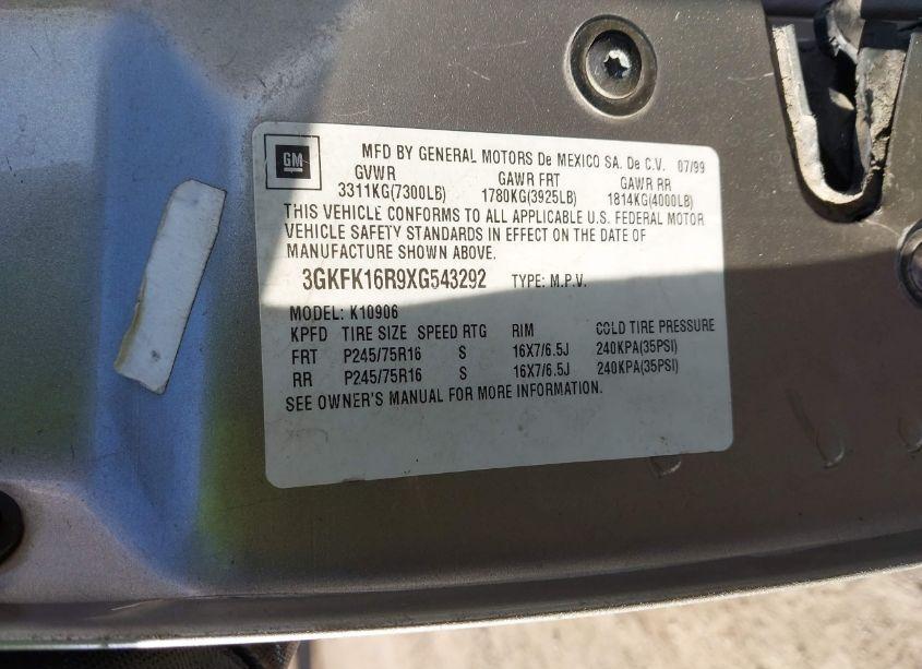 Photo 9 of 1999 Gmc Suburban 1500 SL (VIN 3GKFK16R9XG543292)