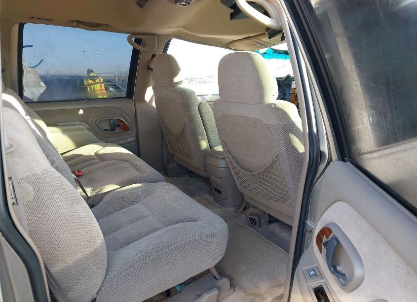 Photo 8 of 1999 Gmc Suburban 2500 SL (VIN 3GKGC26J2XG536847)