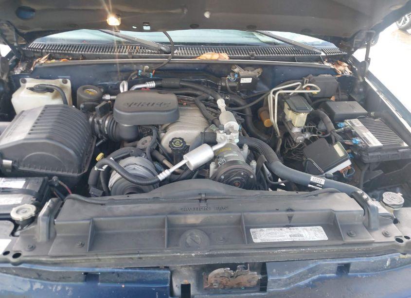 Photo 10 of 1999 Gmc Suburban 2500 SL (VIN 3GKGC26JXXG542539)