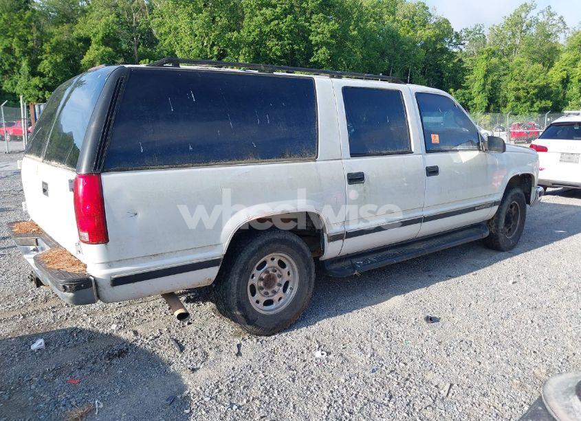 Photo 4 of 1999 Gmc Suburban 2500 SL (VIN 3GKGC26R1XG501867)