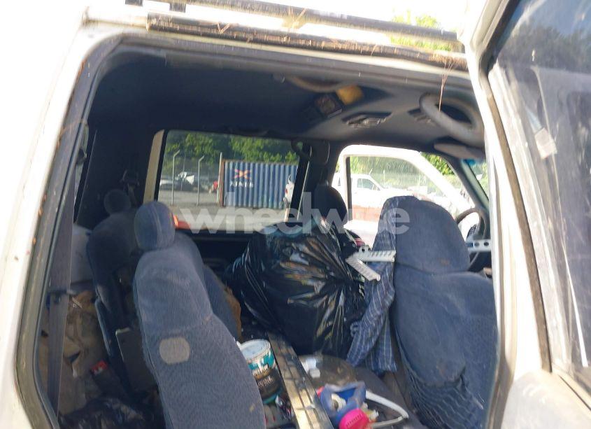 Photo 8 of 1999 Gmc Suburban 2500 SL (VIN 3GKGC26R1XG501867)