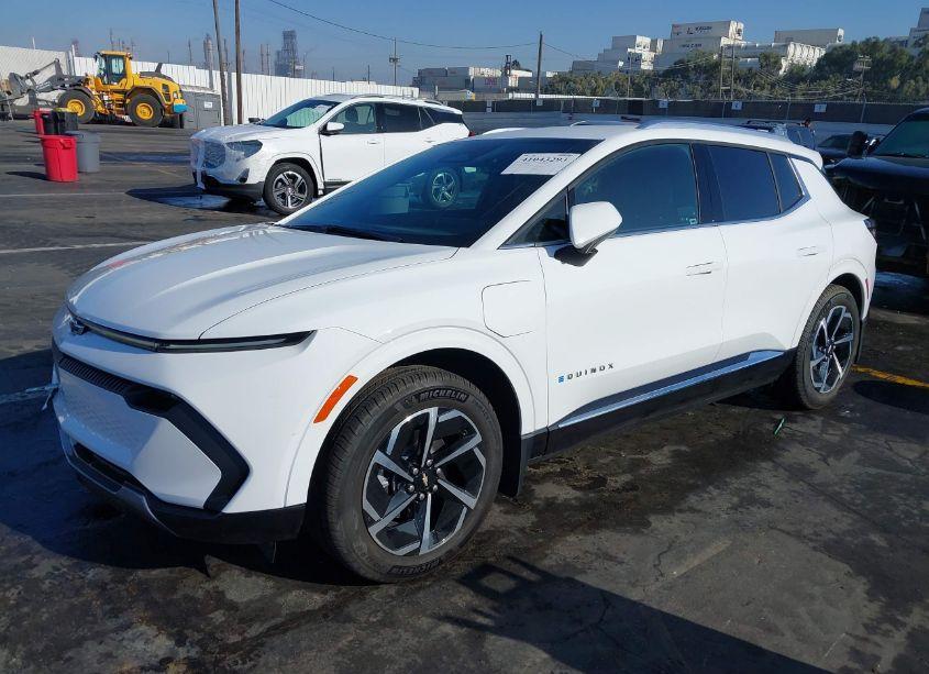 Photo 2 of 2025 Chevrolet Equinox EV LT (VIN 3GN7DLRP6SS124930)